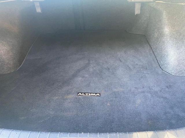 Photo of 2023 Gun Metallic Nissan Altima