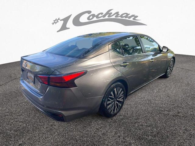 Photo of 2023 Gun Metallic Nissan Altima
