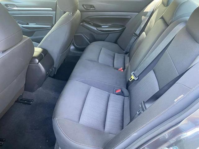 Photo of 2023 Gun Metallic Nissan Altima