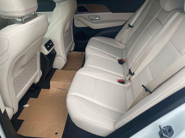Photo of 2026 2149/White Mercedes-Benz GLE 350