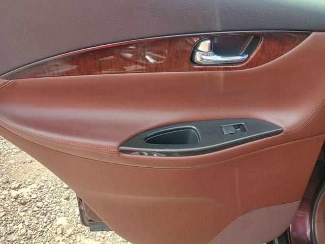 Photo of 2016 Midnight Garnet INFINITI QX50