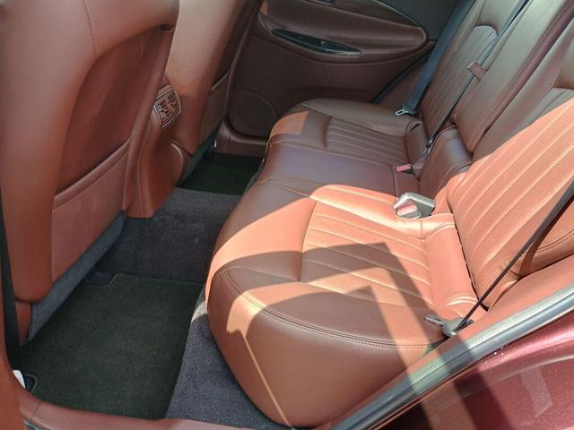 Photo of 2016 Midnight Garnet INFINITI QX50
