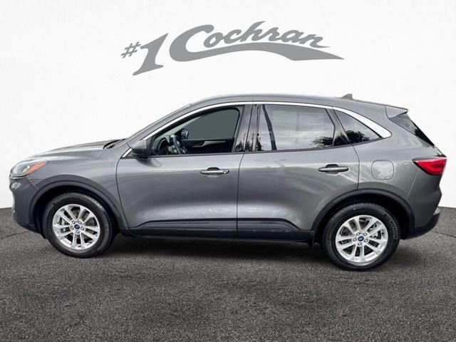 Photo of 2022 Carbonized Gray Metallic Ford Escape