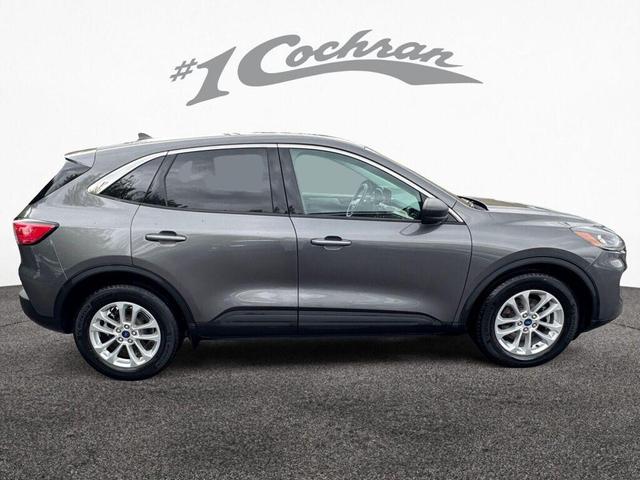 Photo of 2022 Carbonized Gray Metallic Ford Escape