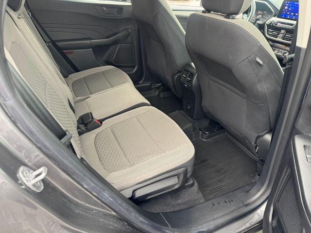 Photo of 2022 Carbonized Gray Metallic Ford Escape