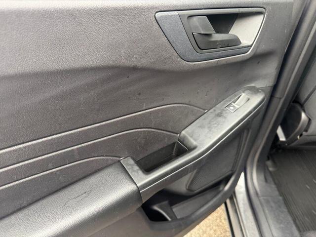Photo of 2022 Carbonized Gray Metallic Ford Escape