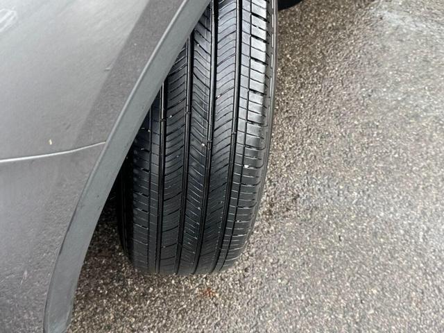 Photo of 2022 Carbonized Gray Metallic Ford Escape