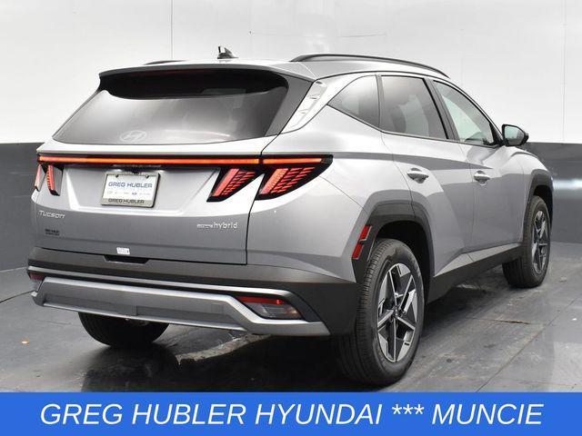 Photo of 2025 Shimmering Silver Hyundai TUCSON Hybrid