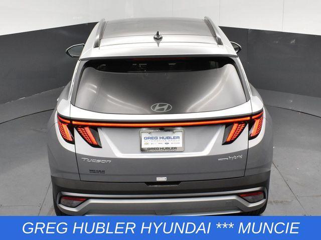 Photo of 2025 Shimmering Silver Hyundai TUCSON Hybrid