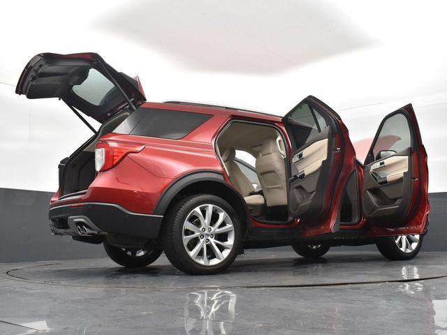 Photo of 2022 Red Ford Explorer