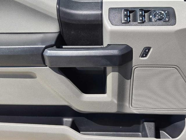 Photo of 2018 Oxford White Ford F-150