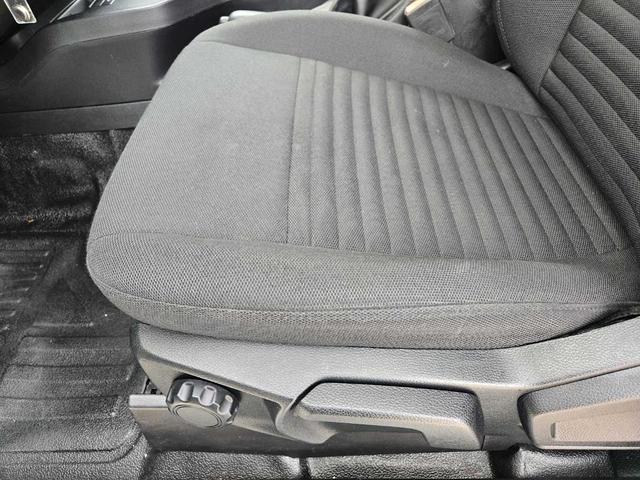 Photo of 2022 Oxford White Ford Ranger