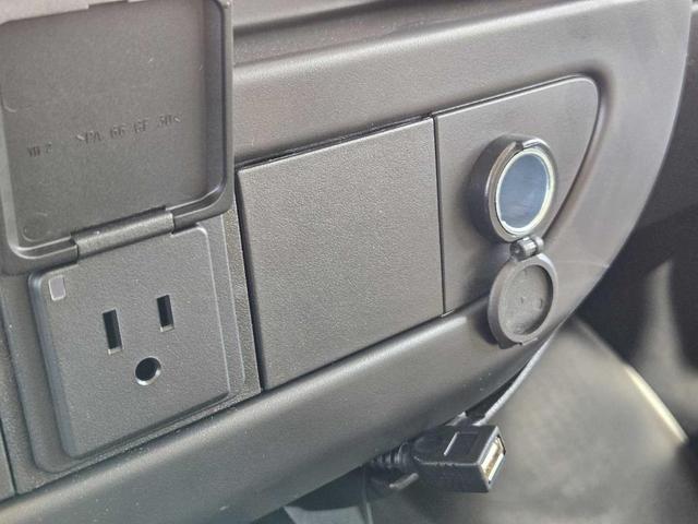 Photo of 2025 Summit White Chevrolet Express 2500