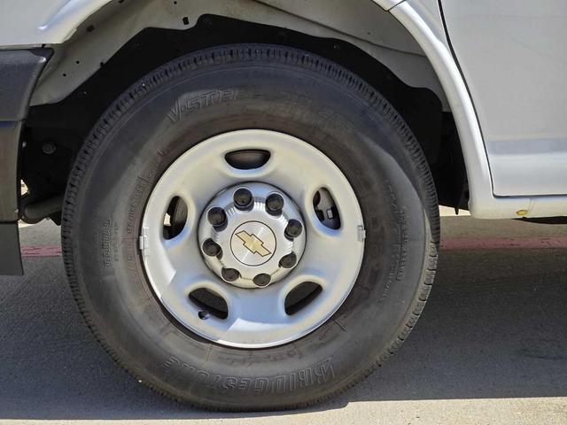 Photo of 2022 Summit White Chevrolet Express 3500
