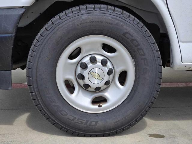 Photo of 2020 Summit White Chevrolet Express 2500