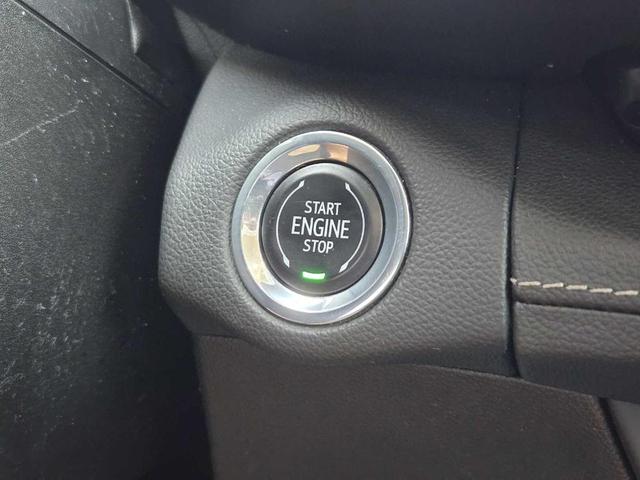 Photo of 2023 White Frost Tri-Coat Buick Envision