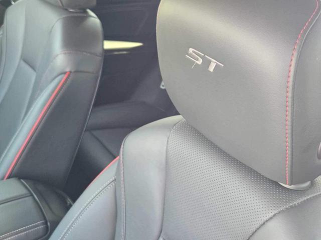 Photo of 2023 White Frost Tri-Coat Buick Envision