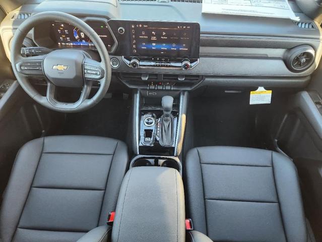 Photo of 2025 Summit White Chevrolet Colorado