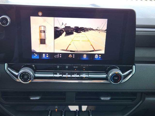 Photo of 2024 Summit White Chevrolet Colorado