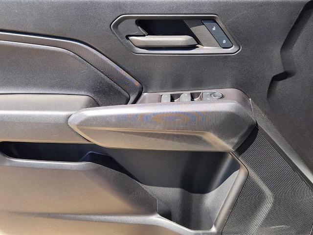 Photo of 2024 Summit White Chevrolet Colorado