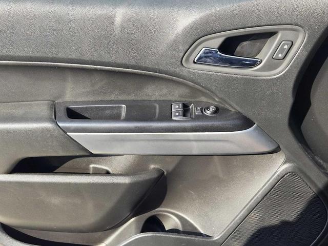 Photo of 2022 Summit White Chevrolet Colorado