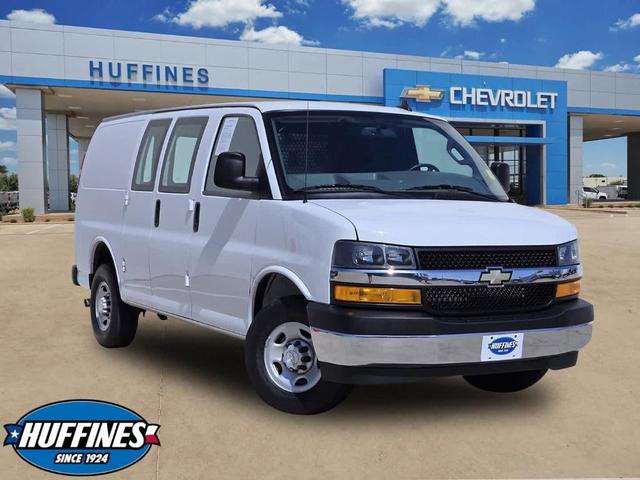 2023 Chevrolet Express 2500