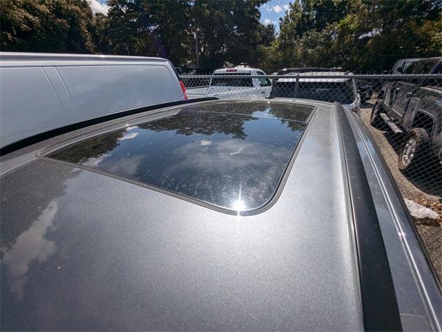 Photo of 2025 Platinum Gray Metallic Volkswagen Atlas Cross Sport