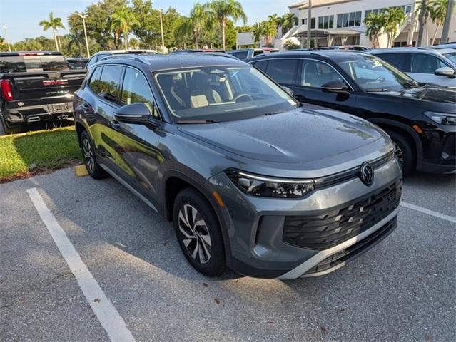 Photo of 2025 Platinum Gray Metallic Volkswagen Tiguan
