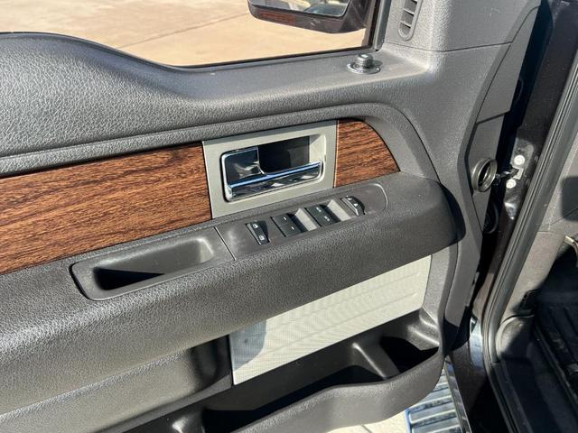 Photo of 2014 Tuxedo Black Metallic Ford F-150