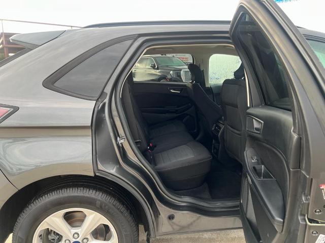 Photo of 2018 Magnetic Ford Edge