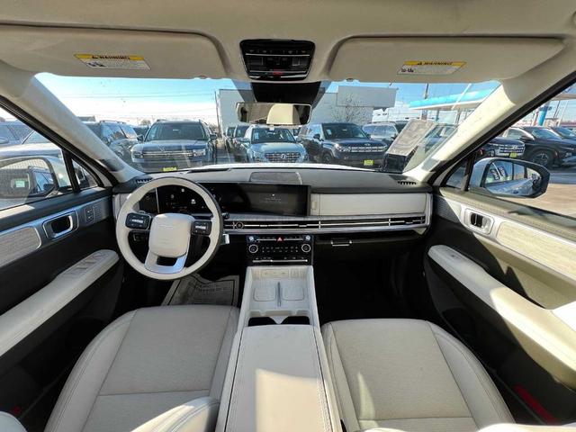 Photo of 2025 White Hyundai SANTA FE HEV