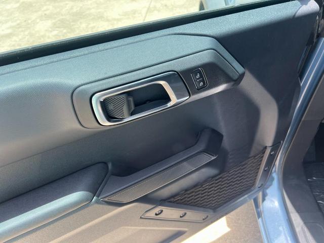 Photo of 2025 Azure Gray Metallic Ford Bronco