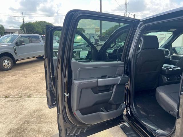 Photo of 2025 Black Metallic Ford F-150