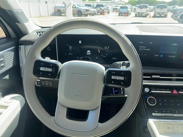 Photo of 2024 White Hyundai SANTA FE