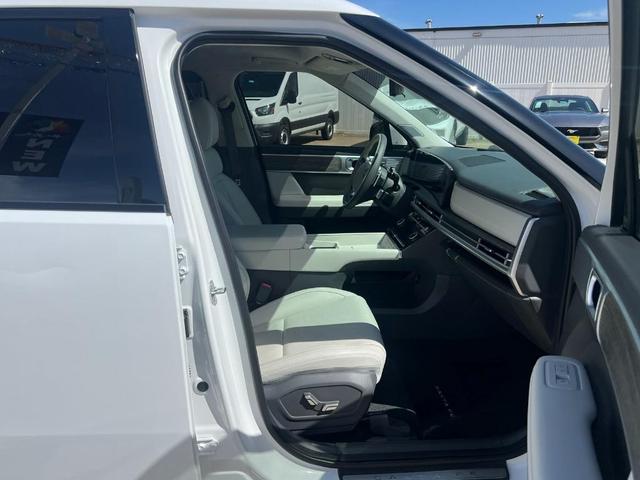 Photo of 2024 White Hyundai SANTA FE