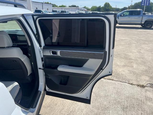 Photo of 2024 White Hyundai SANTA FE