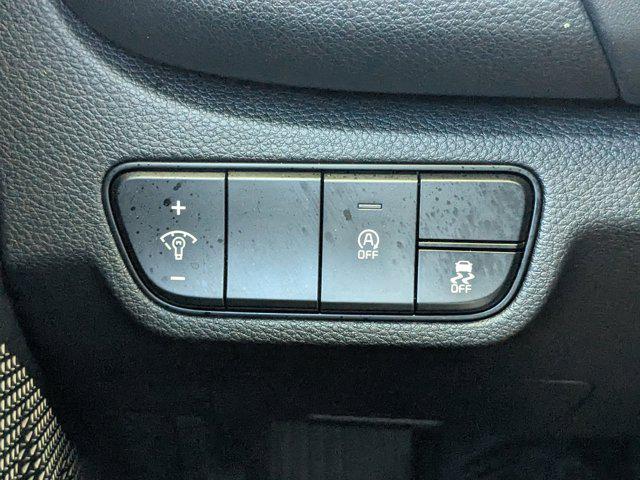 Photo of 2024 Fusion Black Kia Seltos