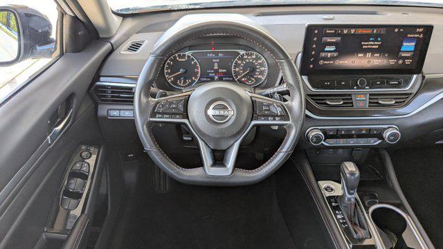 Photo of 2024 Gray Sky Pearl Nissan Altima
