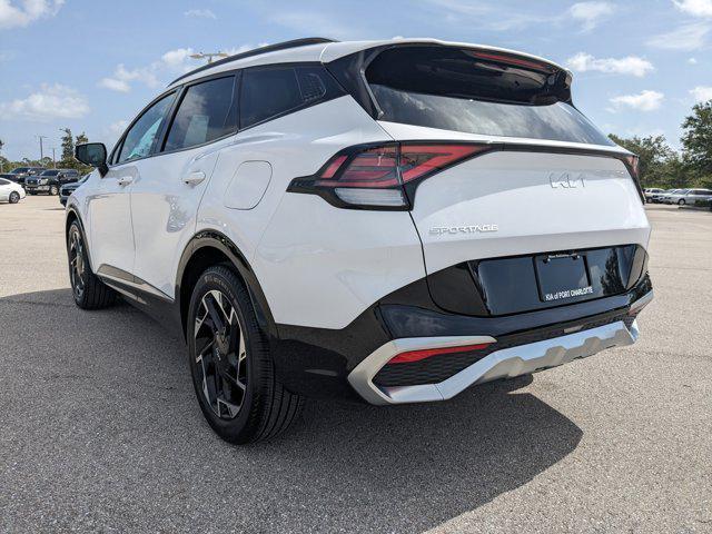 Photo of 2024 Glacial White Pearl Kia Sportage