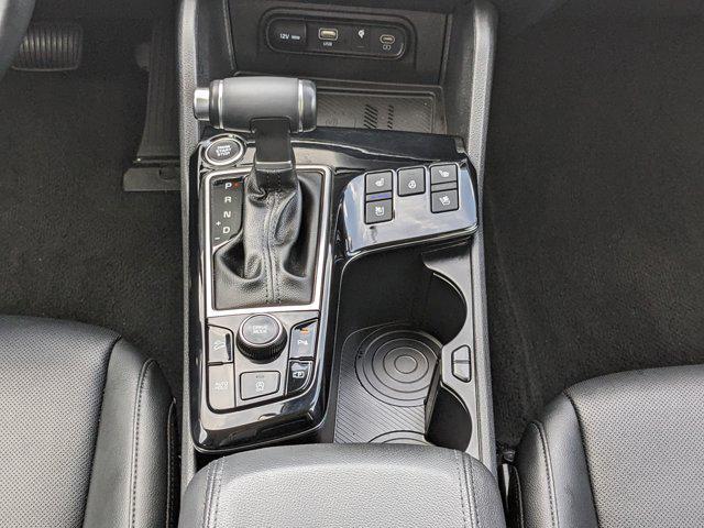 Photo of 2024 Glacial White Pearl Kia Sportage
