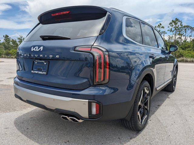 Photo of 2025 Midnight Kia Telluride