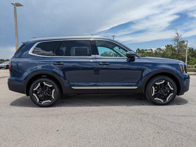 Photo of 2025 Midnight Kia Telluride