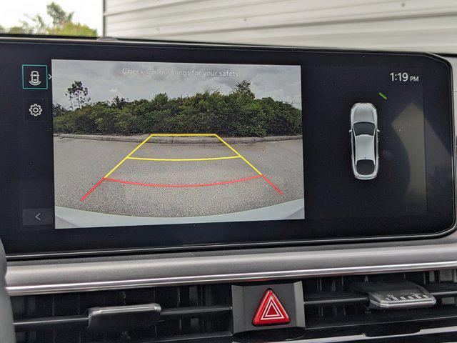 Photo of 2025 White Pearl Kia K5