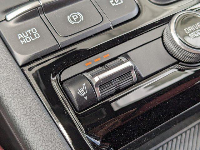 Photo of 2025 White Pearl Kia K5
