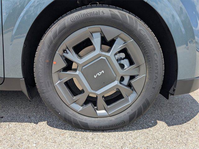 Photo of 2026 Astra Blue Kia Carnival