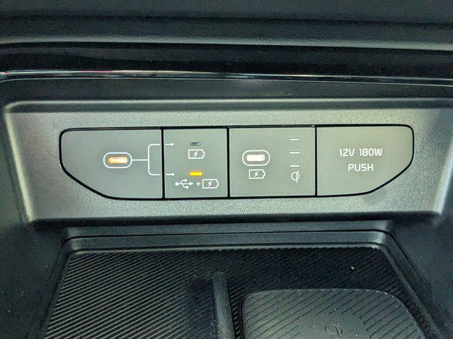 Photo of 2025 Gray Kia K5