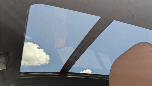 Photo of 2020 Arctic Gray Metallic BMW X7