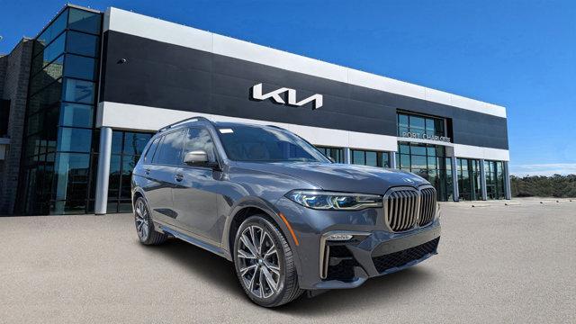 Photo of 2020 Arctic Gray Metallic BMW X7