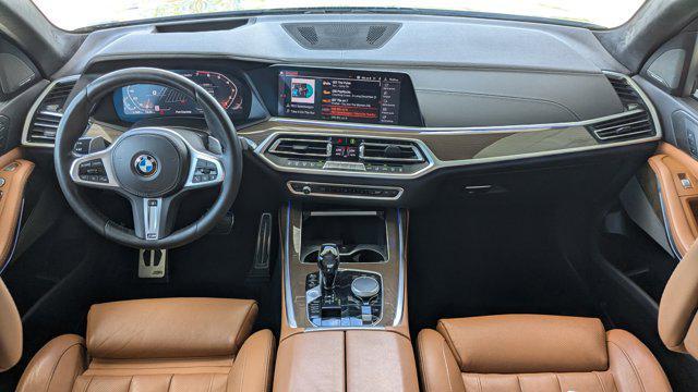 Photo of 2020 Arctic Gray Metallic BMW X7