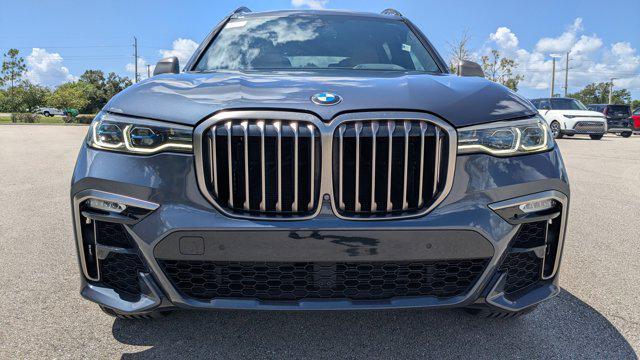 Photo of 2020 Arctic Gray Metallic BMW X7
